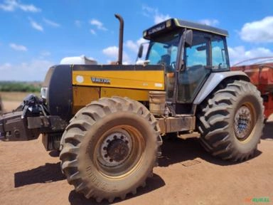 Trator Valtra BH160 4x4 (160cv) Imagem Trator Valtra BH160 4x4 (160cv)
