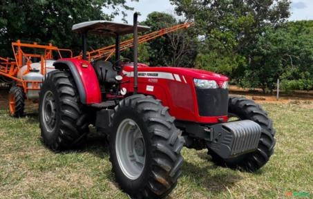 Trator Massey Ferguson 4299 4x4 (130cv) Imagem Trator Massey Ferguson 4299 4x4 (130cv)
