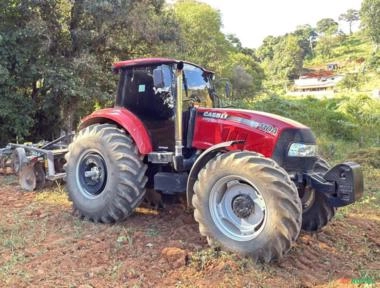 Trator Case Farmall 110A 4x4 (118cv) Imagem Trator Case Farmall 110A 4x4 (118cv)