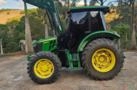 Trator John Deere 5080E 4x4 (80cv) Imagem Trator John Deere 5080E 4x4 (80cv)