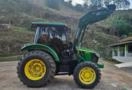 Trator John Deere 5080E 4x4 (80cv) Imagem Trator John Deere 5080E 4x4 (80cv)