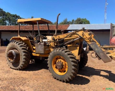 Trator Valmet 148 4x4 (145cv) + Conjunto Frontal Imagem Trator Valmet 148 4x4 (145cv) + Conjunto Frontal