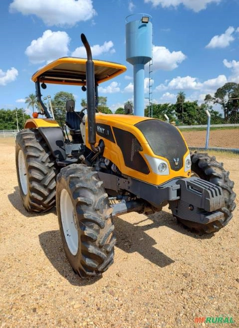 Trator Valtra A850 4x4 (85cv) Imagem Trator Valtra A850 4x4 (85cv)