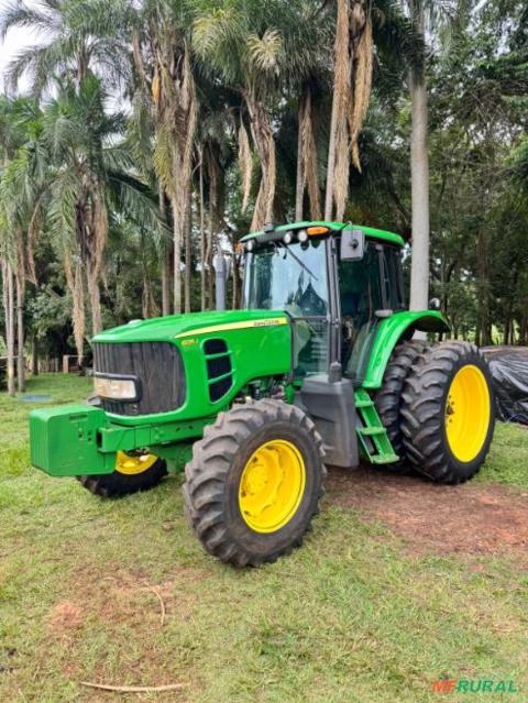 Trator John Deere 6135J 4x4 (135cv) - Ano 2020 Imagem Trator John Deere 6135J 4x4 (135cv) - Ano 2020