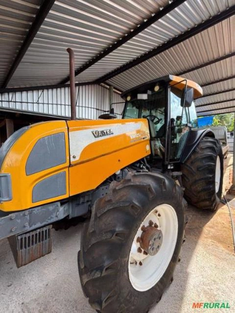 Trator Valtra BM125i 4x4 (132cv) Imagem Trator Valtra BM125i 4x4 (132cv)