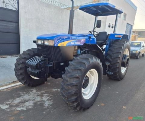 New Holland 7630 4x4 (110cv) Imagem New Holland 7630 4x4 (110cv)