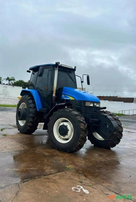 New Holland TS6020 4x4 (111cv) Imagem New Holland TS6020 4x4 (111cv)