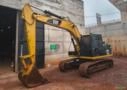 Escavadeira Caterpillar 318D2L Imagem Escavadeira Caterpillar 318D2L