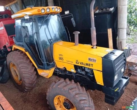 Trator Valmet 985 Turbo 4x4 Imagem Trator Valmet 985 Turbo 4x4