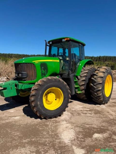 John Deere 6180J 4x4 (180cv) Imagem John Deere 6180J 4x4 (180cv)