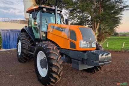 Trator Valtra BH145 4x4 (145cv) Imagem Trator Valtra BH145 4x4 (145cv)