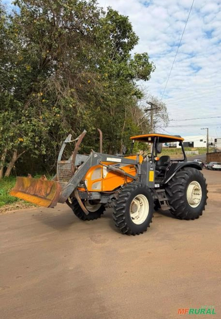 Trator Valtra BM125i (132cv) + Conjunto Frontal Imagem Trator Valtra BM125i (132cv) + Conjunto Frontal