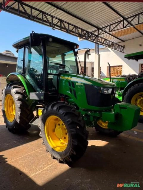 John Deere 5080E 4x4 (80cv) Imagem John Deere 5080E 4x4 (80cv)