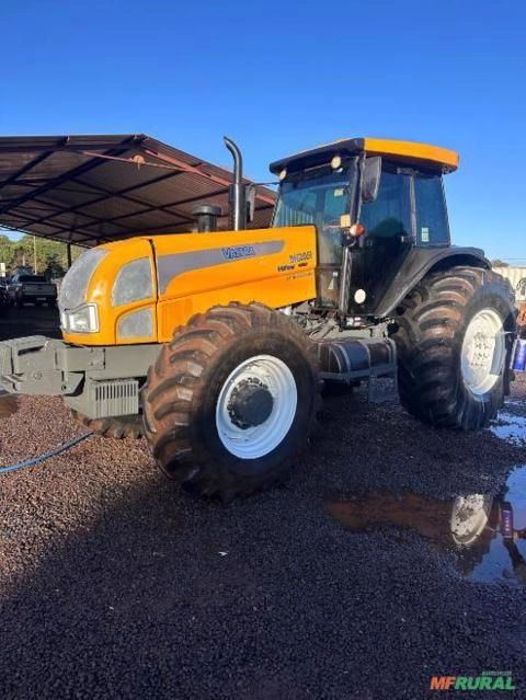 Trator Valtra BH205i 4x4 (210cv) Imagem Trator Valtra BH205i 4x4 (210cv)