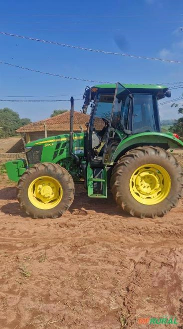 John Deere 5070E 4x4 (70cv) Imagem John Deere 5070E 4x4 (70cv)