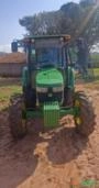 John Deere 5070E 4x4 (70cv) Imagem John Deere 5070E 4x4 (70cv)