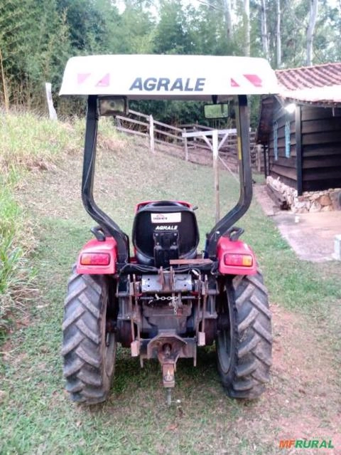 Trator Agrale 4100.4 (4x4) revisado pela CampMáquinas Agrale Imagem Trator Agrale 4100.4 (4x4) revisado pela CampMáquinas Agrale