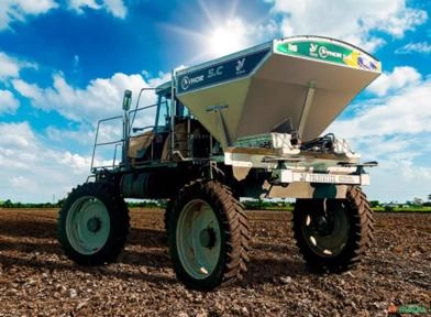 Distribuidor Autopropelido para Granulado THOR 5.C Imagem Distribuidor Autopropelido para Granulado THOR 5.C