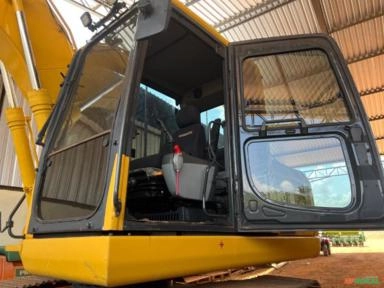 Imagem Escavadeira Hidráulica 130LC KOMATSU ANO 2023 Imagem Escavadeira Hidráulica 130LC KOMATSU ANO 2023