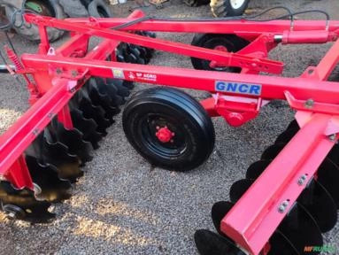 GRADE NIVELADORA CONTROLE REMOTO GNCR 36 X 22" X 3,5 MM - TATU MARCHESAN Imagem GRADE NIVELADORA CONTROLE REMOTO GNCR 36 X 22" X 3,5 MM - TATU MARCHESAN