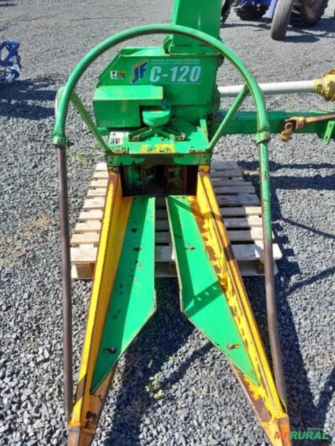 FORRAGEIRA JF C-120 - SEMINOVA Imagem FORRAGEIRA JF C-120 - SEMINOVA