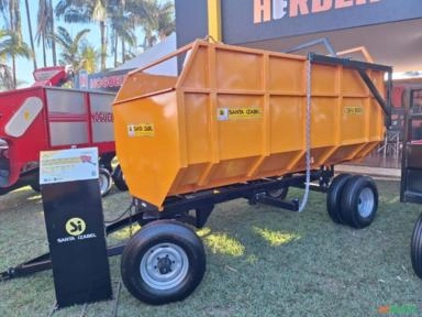 CARRETA FORRAGEIRA BASCULANTE CBFA 9000 - SANTA IZABEL Imagem CARRETA FORRAGEIRA BASCULANTE CBFA 9000 - SANTA IZABEL