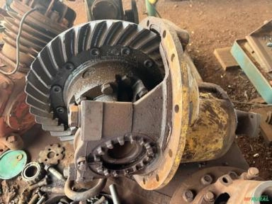 DIFERENCIAL COMPLETO PÁ CARREGADEIRA MICHIGAN 125 C Imagem DIFERENCIAL COMPLETO PÁ CARREGADEIRA MICHIGAN 125 C