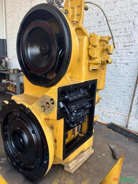 TRANSMISSAO CATERPILLAR MOTONIVELADORA 120G Imagem TRANSMISSAO CATERPILLAR MOTONIVELADORA 120G