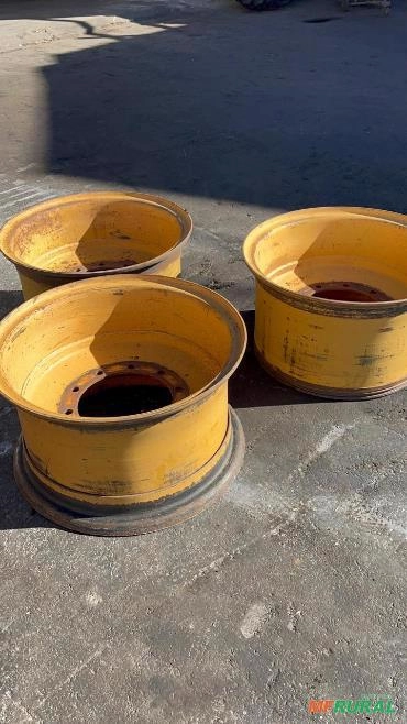 RODA PA CARREGADEIRA CATERPILLAR 930R Imagem RODA PA CARREGADEIRA CATERPILLAR 930R