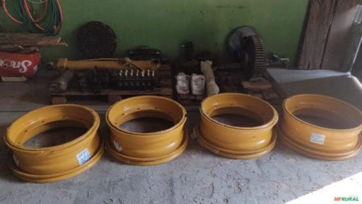 RODA PARA PA CARREGADEIRA MICHIGAN 75 III USADA Imagem RODA PARA PA CARREGADEIRA MICHIGAN 75 III USADA