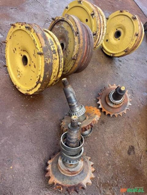 CUBO DE RODA PARA MOTONIVELADORA HUBER 165s 140s 130m Imagem CUBO DE RODA PARA MOTONIVELADORA HUBER 165s 140s 130m