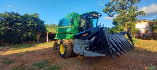 Colheitadeira John Deere 1175 Imagem Colheitadeira John Deere 1175