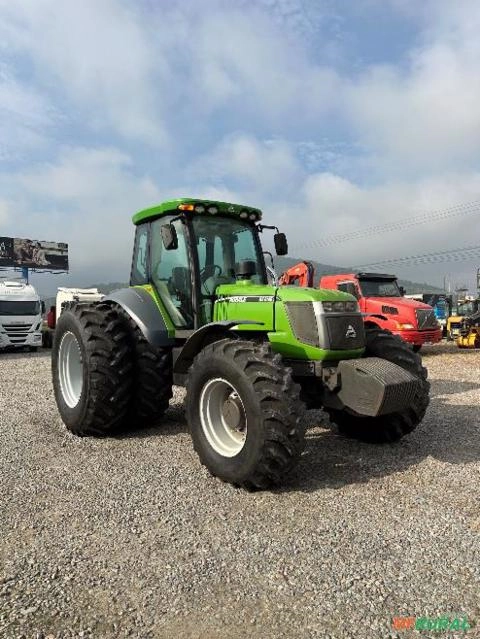 Trator Agrale BX 6180 4x4 Imagem Trator Agrale BX 6180 4x4