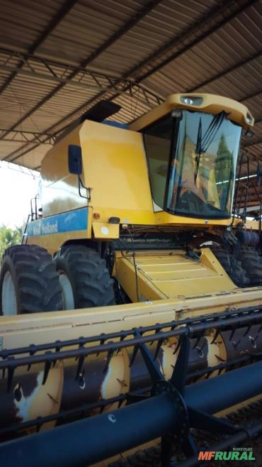 Colheitadeira New Holland TC 5090 ano 2010 Imagem Colheitadeira New Holland TC 5090 ano 2010
