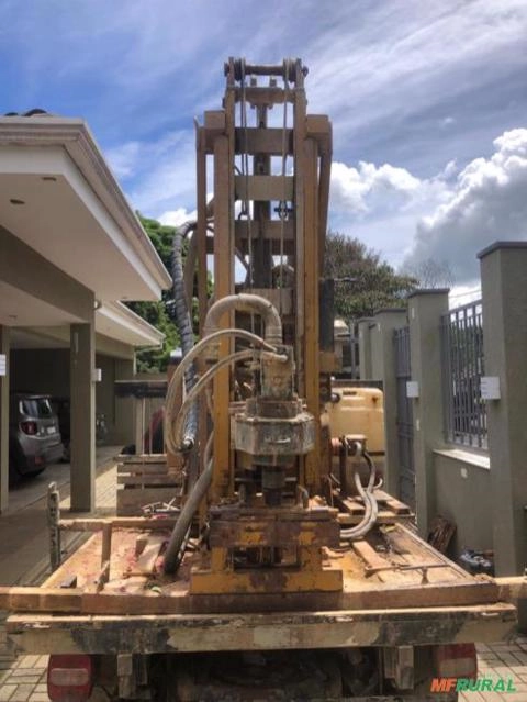 Imagem Perfuratriz Para Poço Artesiano Imagem Perfuratriz Para Poço Artesiano