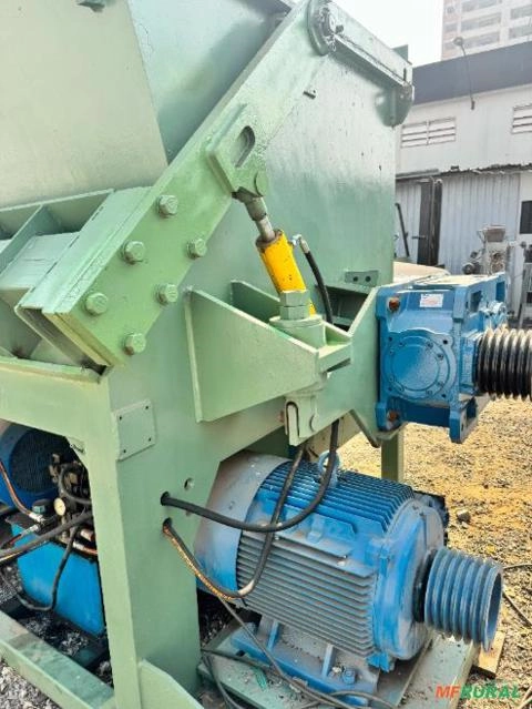 Imagem Moinho Schreder Automático de Alta Performance para Plástico e Paletes Imagem Moinho Schreder Automático de Alta Performance para Plástico e Paletes