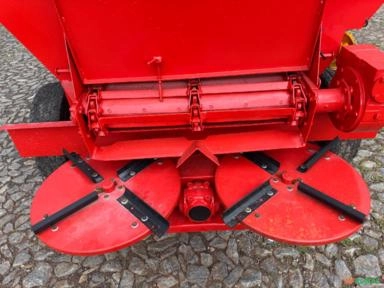 Imagem Distribuidor de Calcário Ipacol 7,5 Toneladas Imagem Distribuidor de Calcário Ipacol 7,5 Toneladas