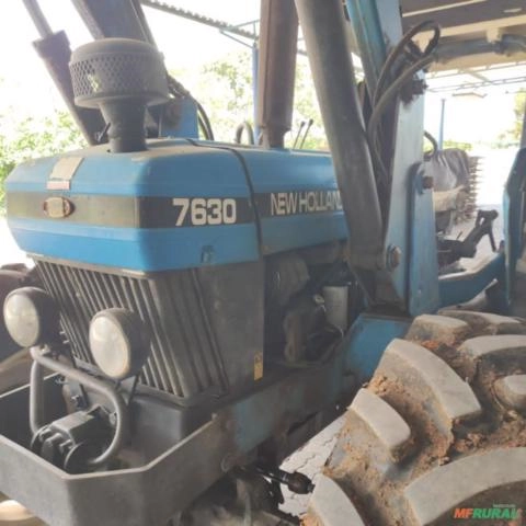 Imagem Trator New Holland Em Perfeito Estado Imagem Trator New Holland Em Perfeito Estado