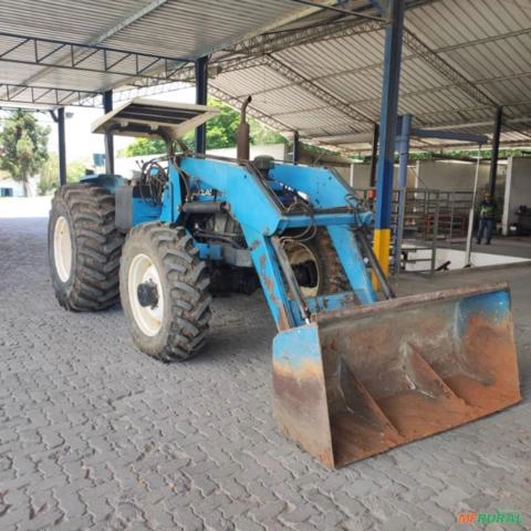 Imagem Trator New Holland Em Perfeito Estado Imagem Trator New Holland Em Perfeito Estado