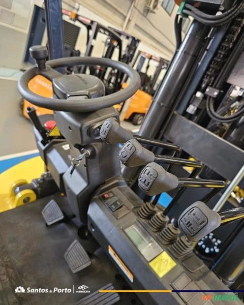 Imagem Empilhadeira Diesel 7.0 Toneladas Imagem Empilhadeira Diesel 7.0 Toneladas