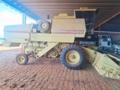Colheitadeira New Holland NH 8040 1990 – 15 Pés, Única Dona e Pronta para Trabalhar Imagem Colheitadeira New Holland NH 8040 1990 – 15 Pés, Única Dona e Pronta para Trabalhar