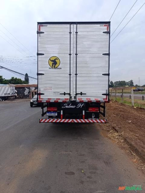 Imagem Caminhão VW constellation 25320 ano 2011 com baú 9 metros Imagem Caminhão VW constellation 25320 ano 2011 com baú 9 metros