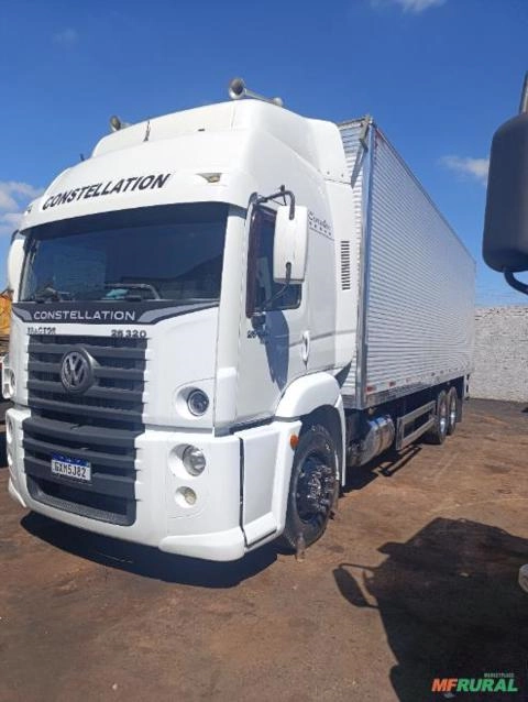 Imagem Caminhão VW constellation 25320 ano 2011 com baú 9 metros Imagem Caminhão VW constellation 25320 ano 2011 com baú 9 metros