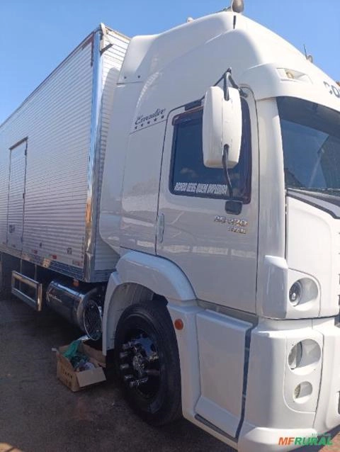 Imagem Caminhão VW constellation 25320 ano 2011 com baú 9 metros Imagem Caminhão VW constellation 25320 ano 2011 com baú 9 metros