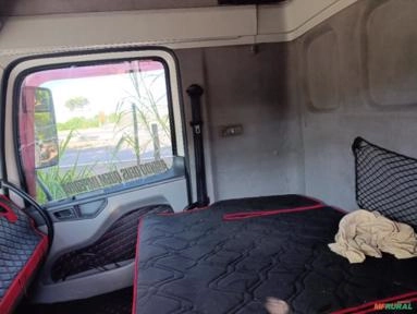 Imagem Caminhão VW constellation 25320 ano 2011 com baú 9 metros Imagem Caminhão VW constellation 25320 ano 2011 com baú 9 metros