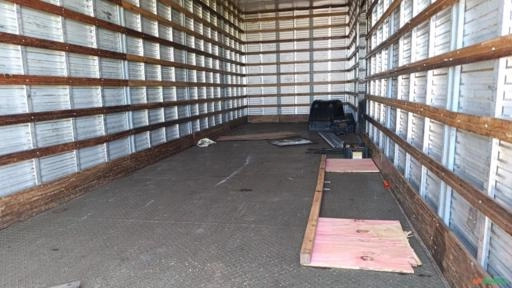 Imagem Caminhão VW constellation 25320 ano 2011 com baú 9 metros Imagem Caminhão VW constellation 25320 ano 2011 com baú 9 metros