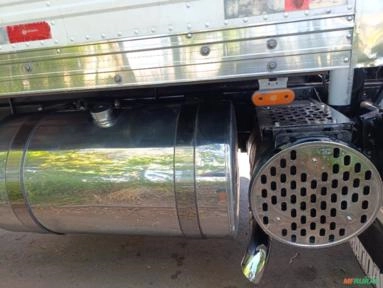 Imagem Caminhão VW constellation 25320 ano 2011 com baú 9 metros Imagem Caminhão VW constellation 25320 ano 2011 com baú 9 metros