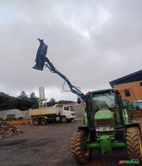 Roçadeira Articulada Hidráulica - Nova Imagem Roçadeira Articulada Hidráulica - Nova