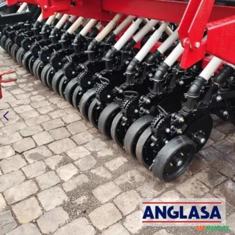 Imagem Plantadeira Semeato SSM27 Imagem Plantadeira Semeato SSM27