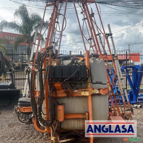 Pulverizador Jacto Condor 800 litros AM14 Imagem Pulverizador Jacto Condor 800 litros AM14